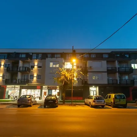 Family Resort Subotica Apartments Екстериор снимка