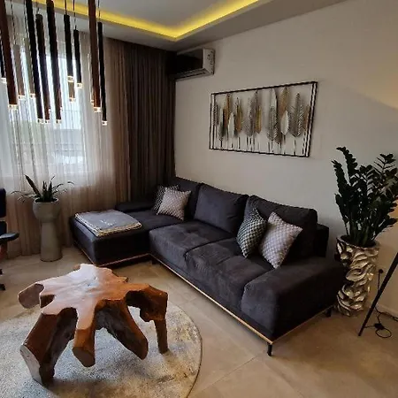 Family Resort Subotica Apartments Екстериор снимка
