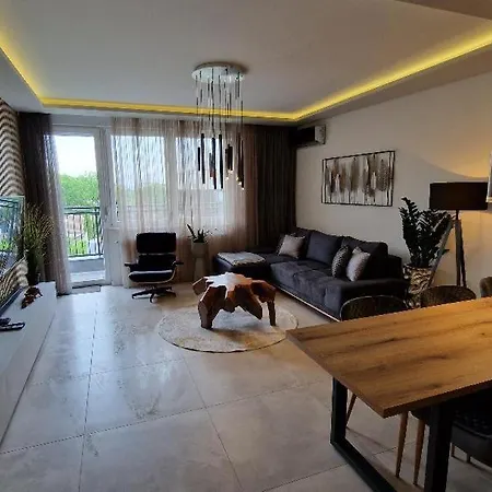 Family Resort Subotica Apartments Екстериор снимка